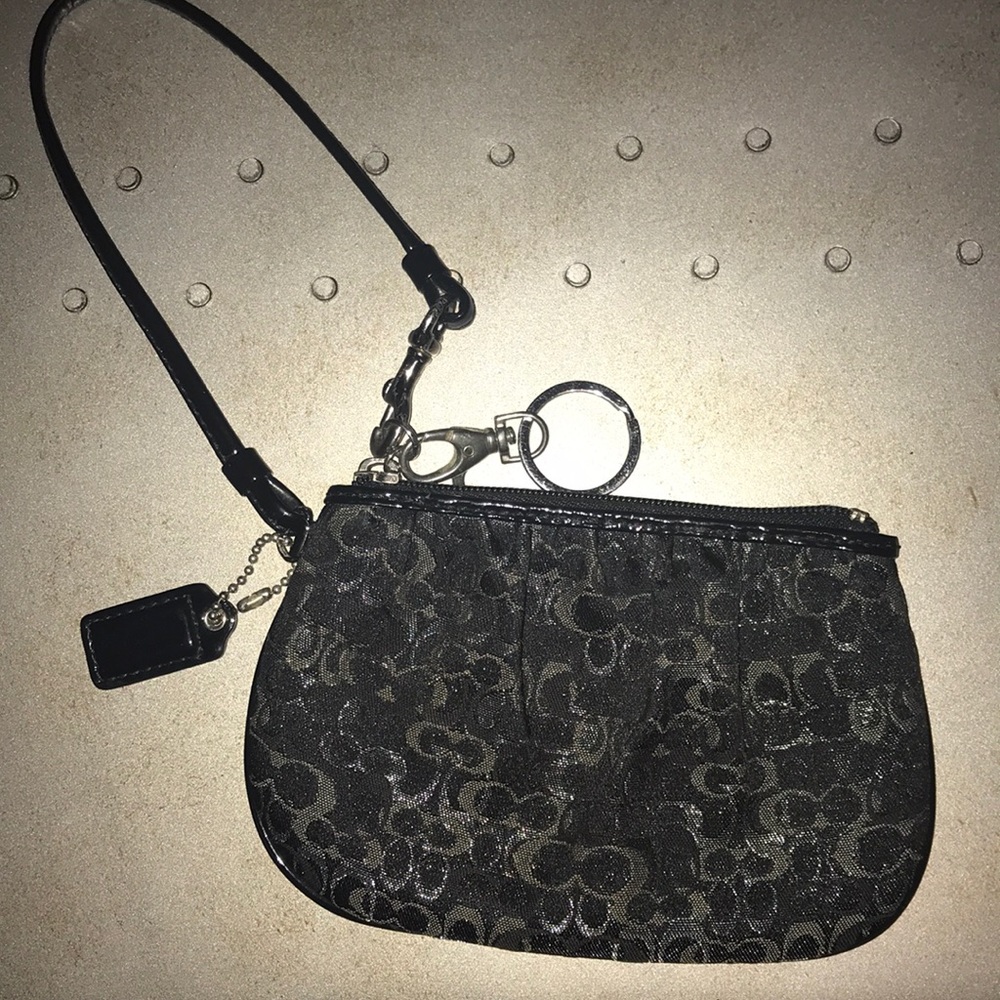 ❣️Coach Wristlet